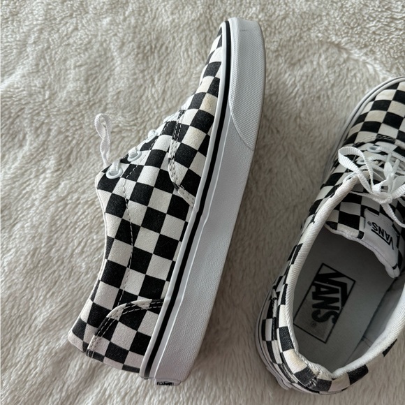 Vans original canvas lace up low-top checkered black and white sneakers - Picture 6 of 11